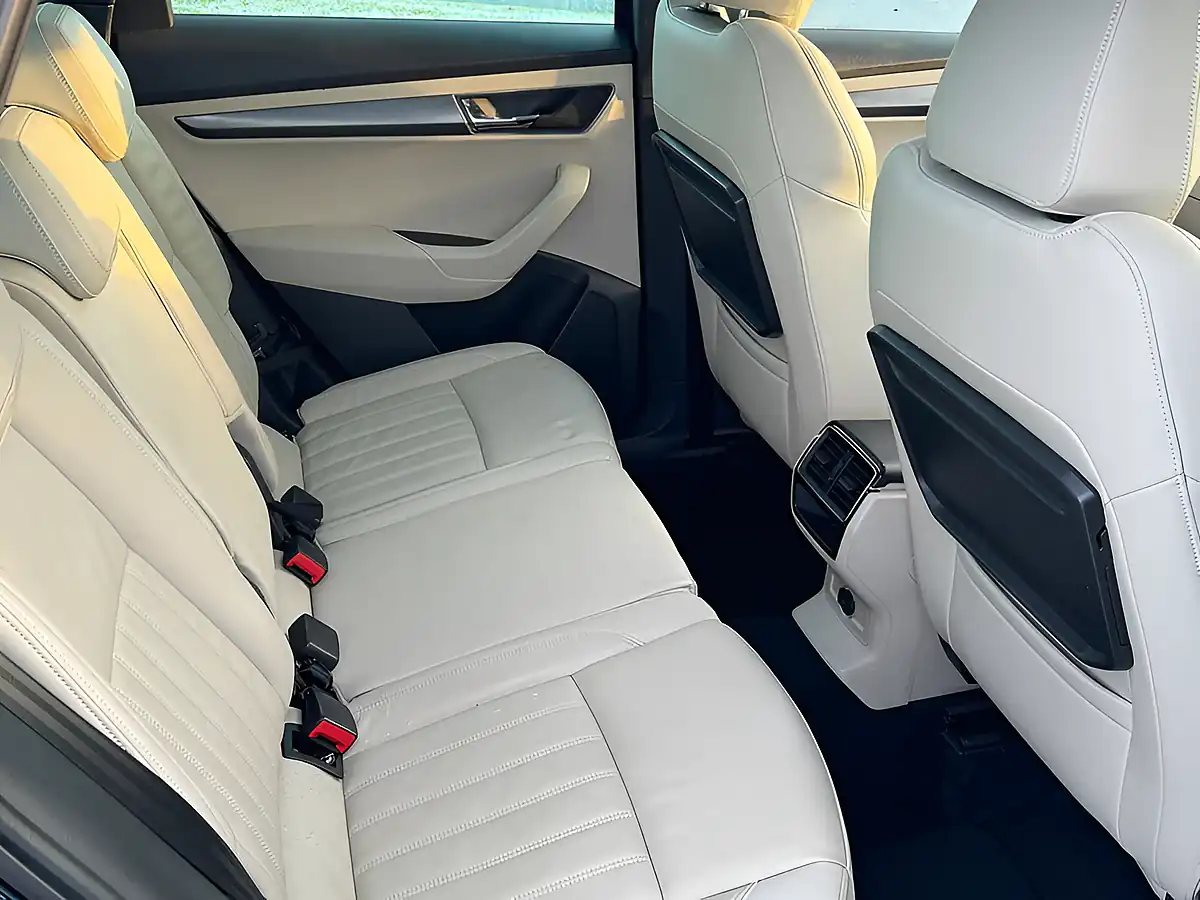 Used 2018 Skoda Karoq Edition Blue - Interior and Exterior details 12