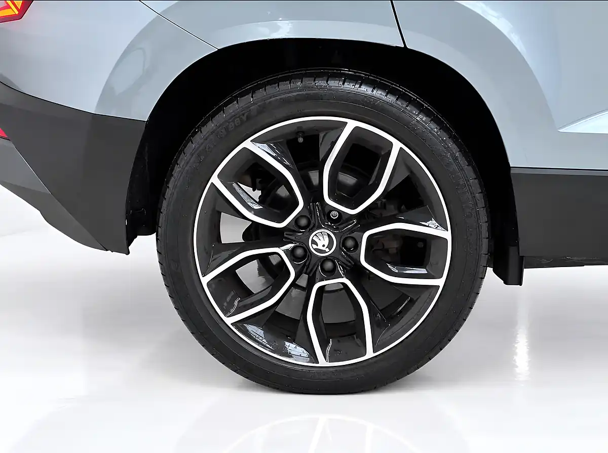 Used 2018 Skoda Karoq Edition Business Grey - Interior and Exterior details 20