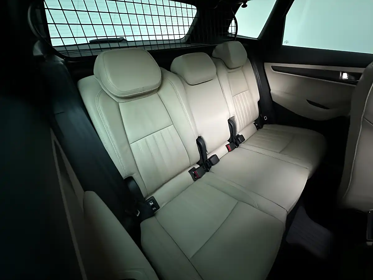 Used 2018 Skoda Karoq Edition Business Grey - Interior and Exterior details 9