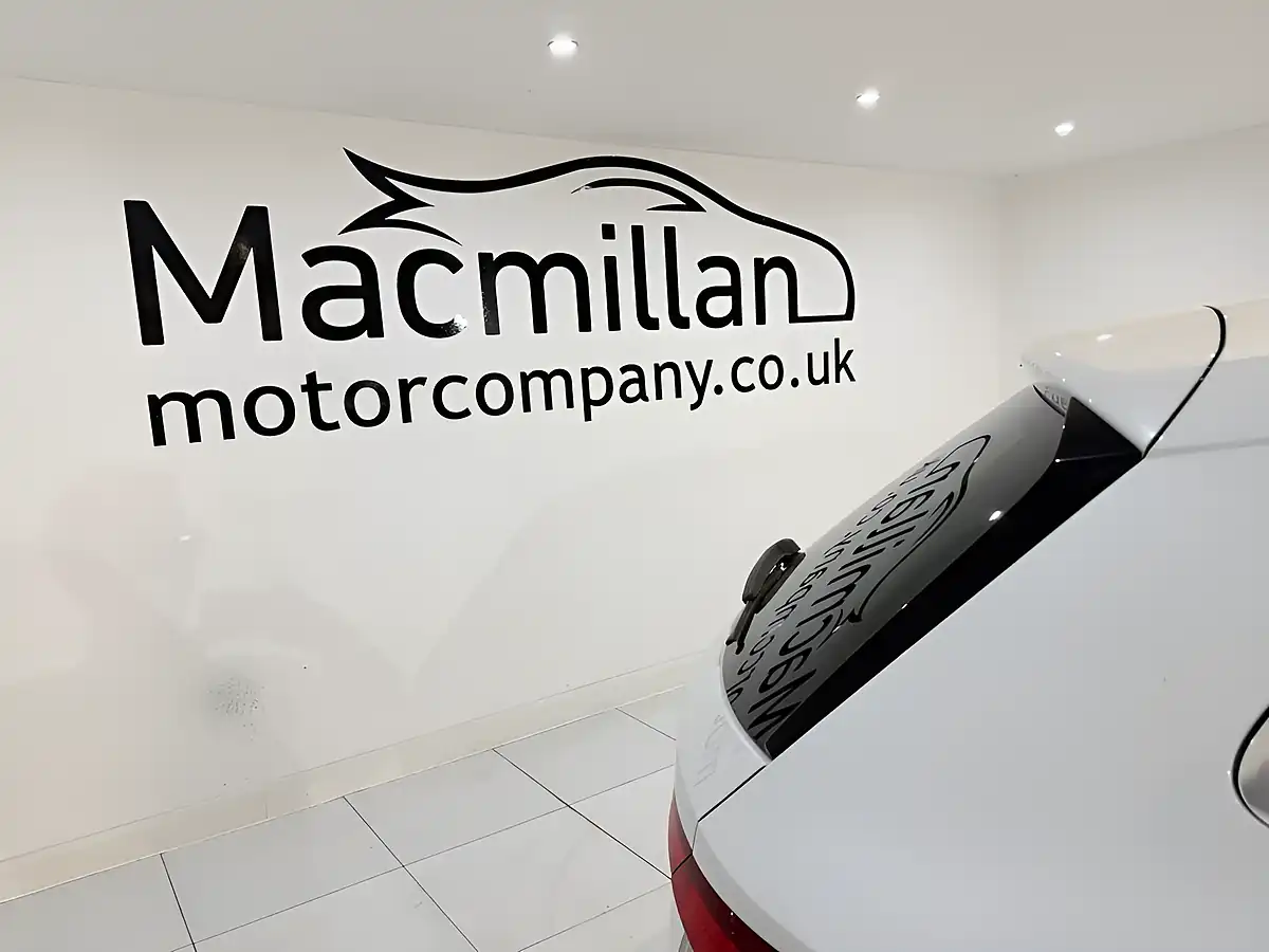 Used 2018 Skoda Karoq Edition White - Interior and Exterior details 14