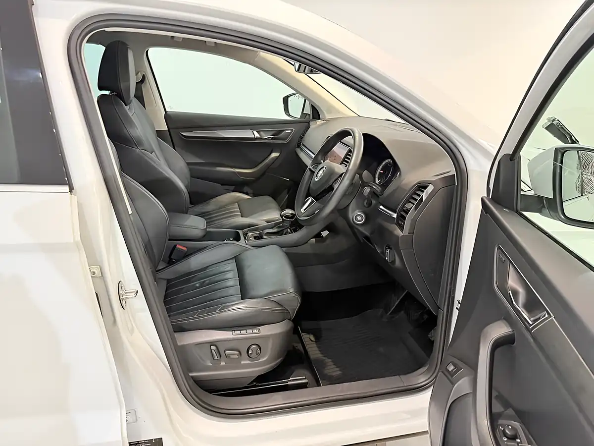 Used 2018 Skoda Karoq Edition White - Interior and Exterior details 16