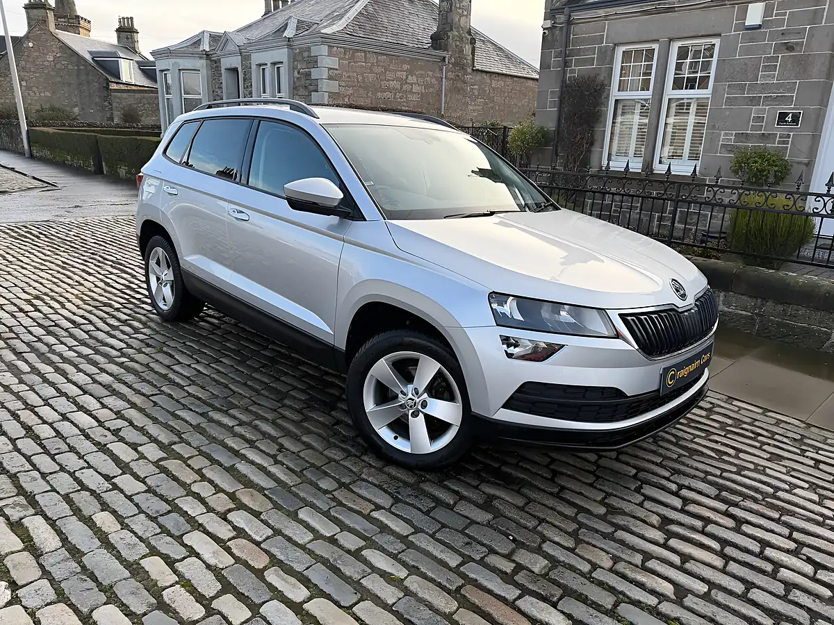 Used 2018 Skoda Karoq Se Brilliant Silver - Front View