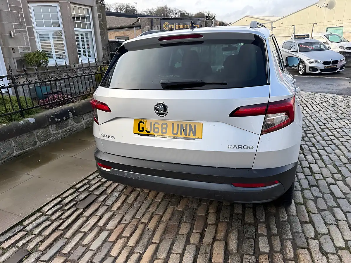 Used 2018 Skoda Karoq Se Brilliant Silver - Interior and Exterior details 11