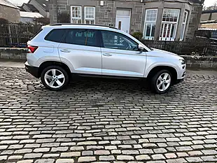 Used 2018 Skoda Karoq Se Brilliant Silver - Interior and Exterior details 12