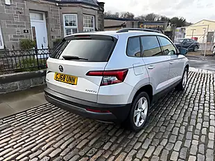 Used 2018 Skoda Karoq Se Brilliant Silver - Interior and Exterior details 4