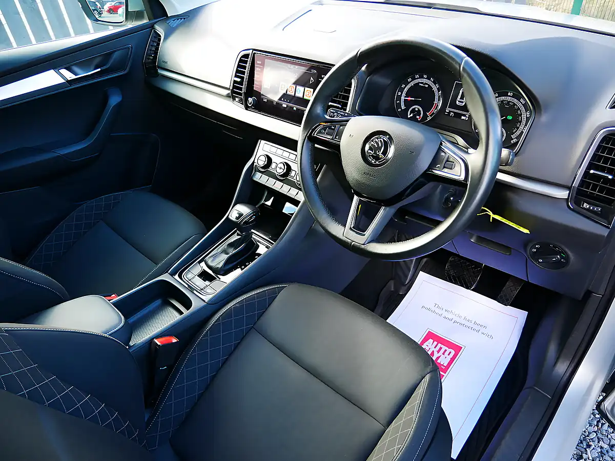 Used 2018 Skoda Karoq Se Brilliant Silver Metallic - Interior and Exterior details 10