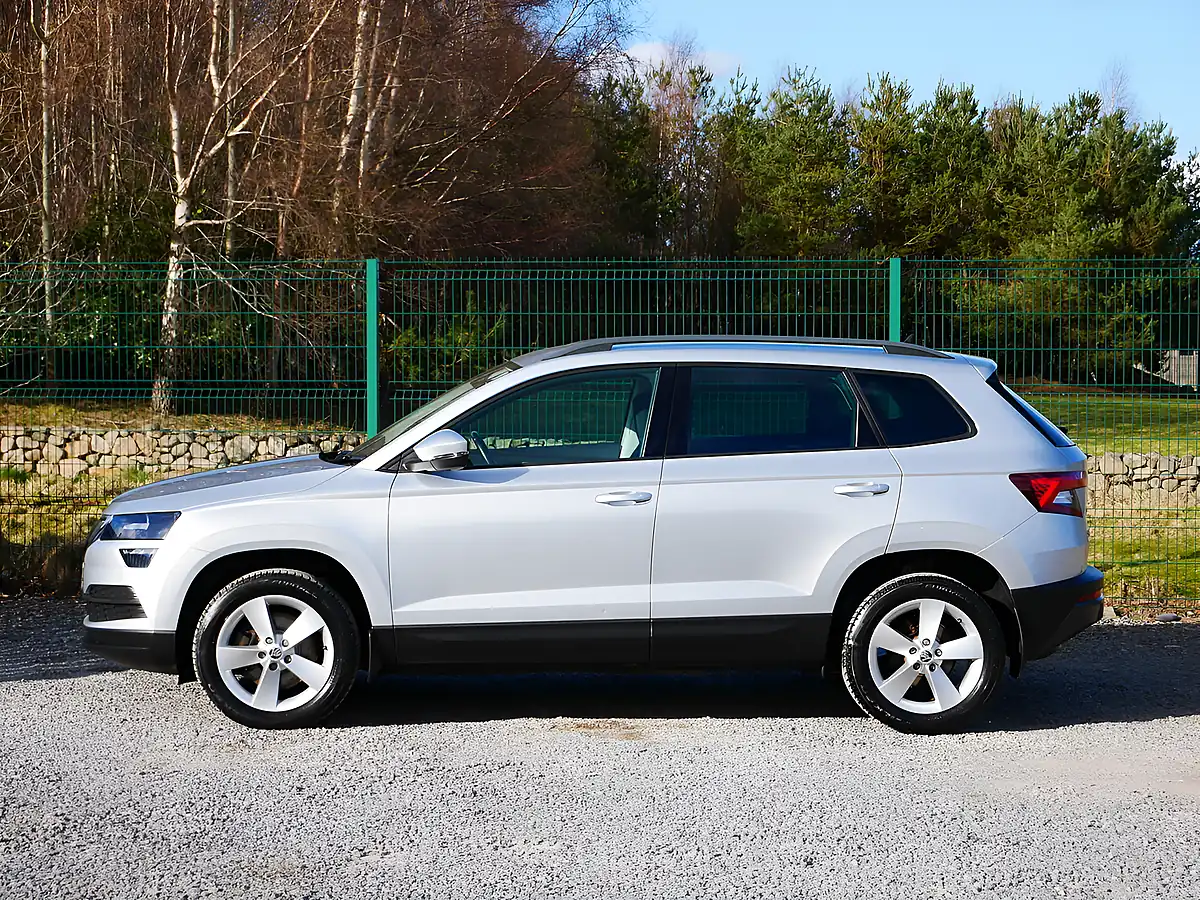 Used 2018 Skoda Karoq Se Brilliant Silver Metallic - Interior and Exterior details 6