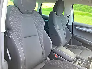 Used 2018 Skoda Karoq Se Grey - Interior and Exterior details 14