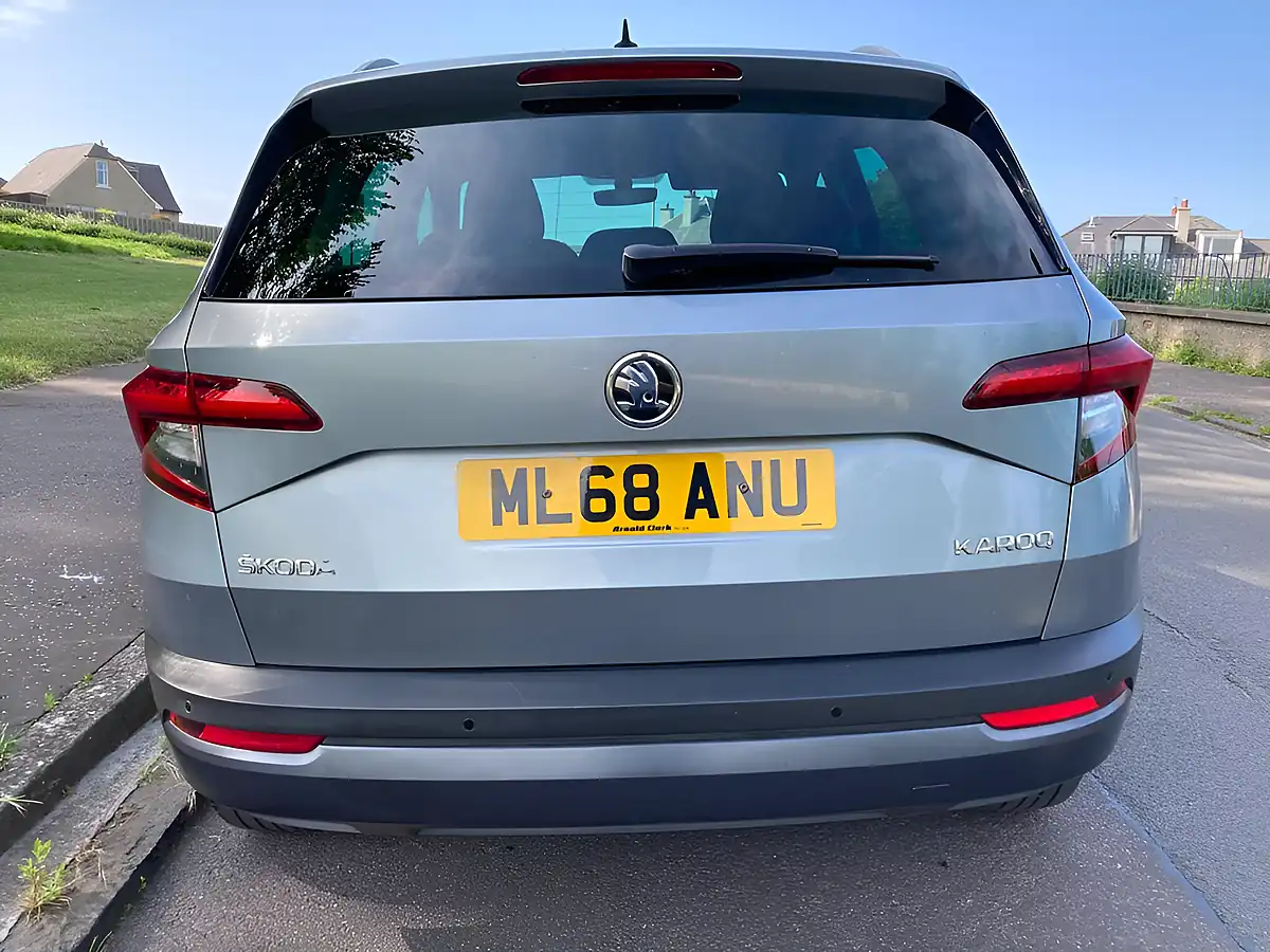 Used 2018 Skoda Karoq Se Grey - Interior and Exterior details 17