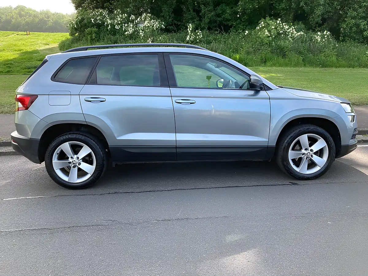 Used 2018 Skoda Karoq Se Grey - Interior and Exterior details 3