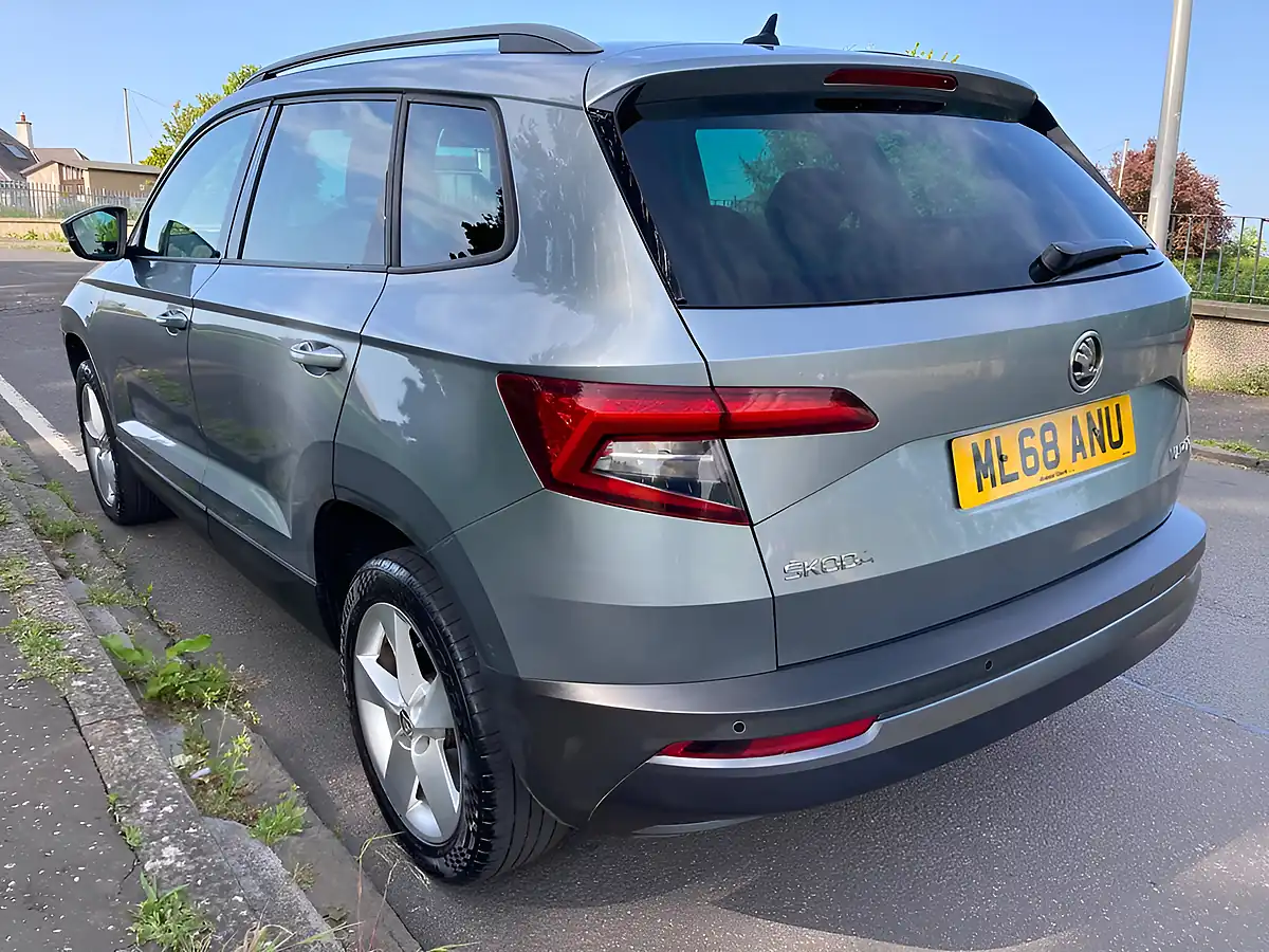 Used 2018 Skoda Karoq Se Grey - Interior and Exterior details 4