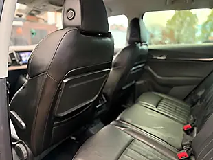 Used 2018 Skoda Karoq Se L Blue - Interior and Exterior details 11