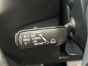 Used 2018 Skoda Karoq Se L Blue - Interior and Exterior details 12