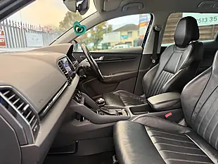 Used 2018 Skoda Karoq Se L Blue - Interior and Exterior details 17