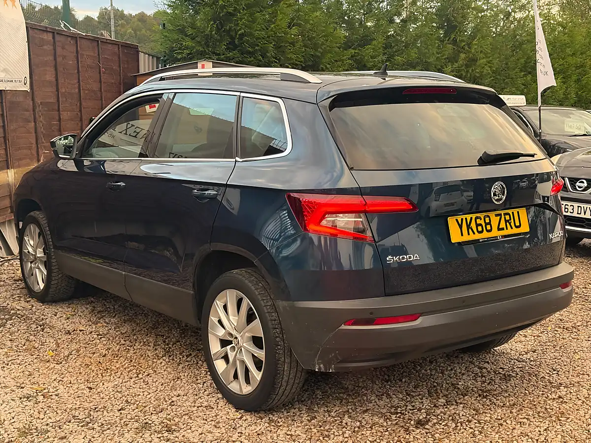 Used 2018 Skoda Karoq Se L Blue - Interior and Exterior details 5