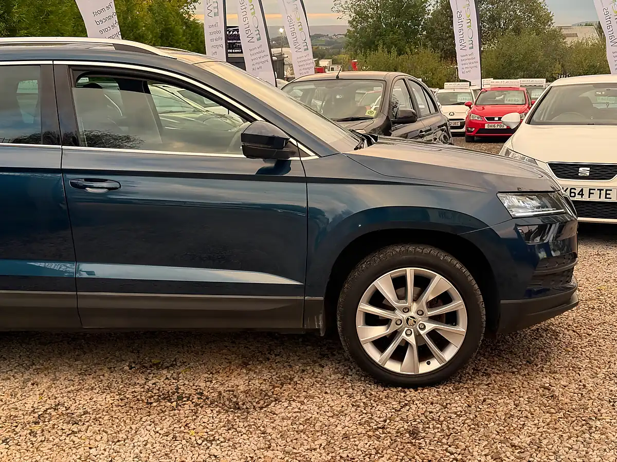 Used 2018 Skoda Karoq Se L Blue - Interior and Exterior details 9