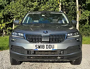 Used 2018 Skoda Karoq Se L Brilliant Silver - Interior and Exterior details 8