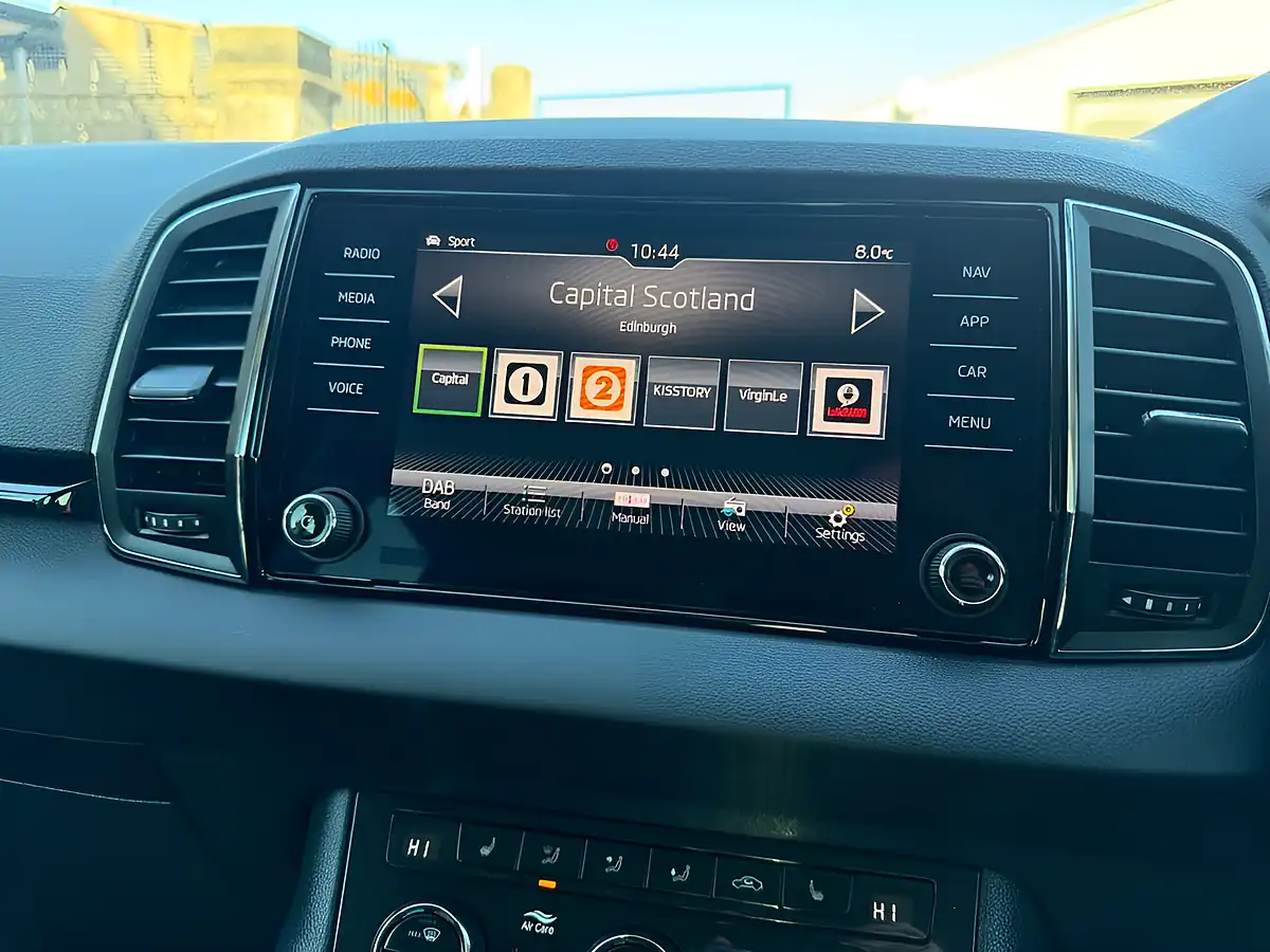 Used 2018 Skoda Karoq Se L Business Grey - Interior and Exterior details 12