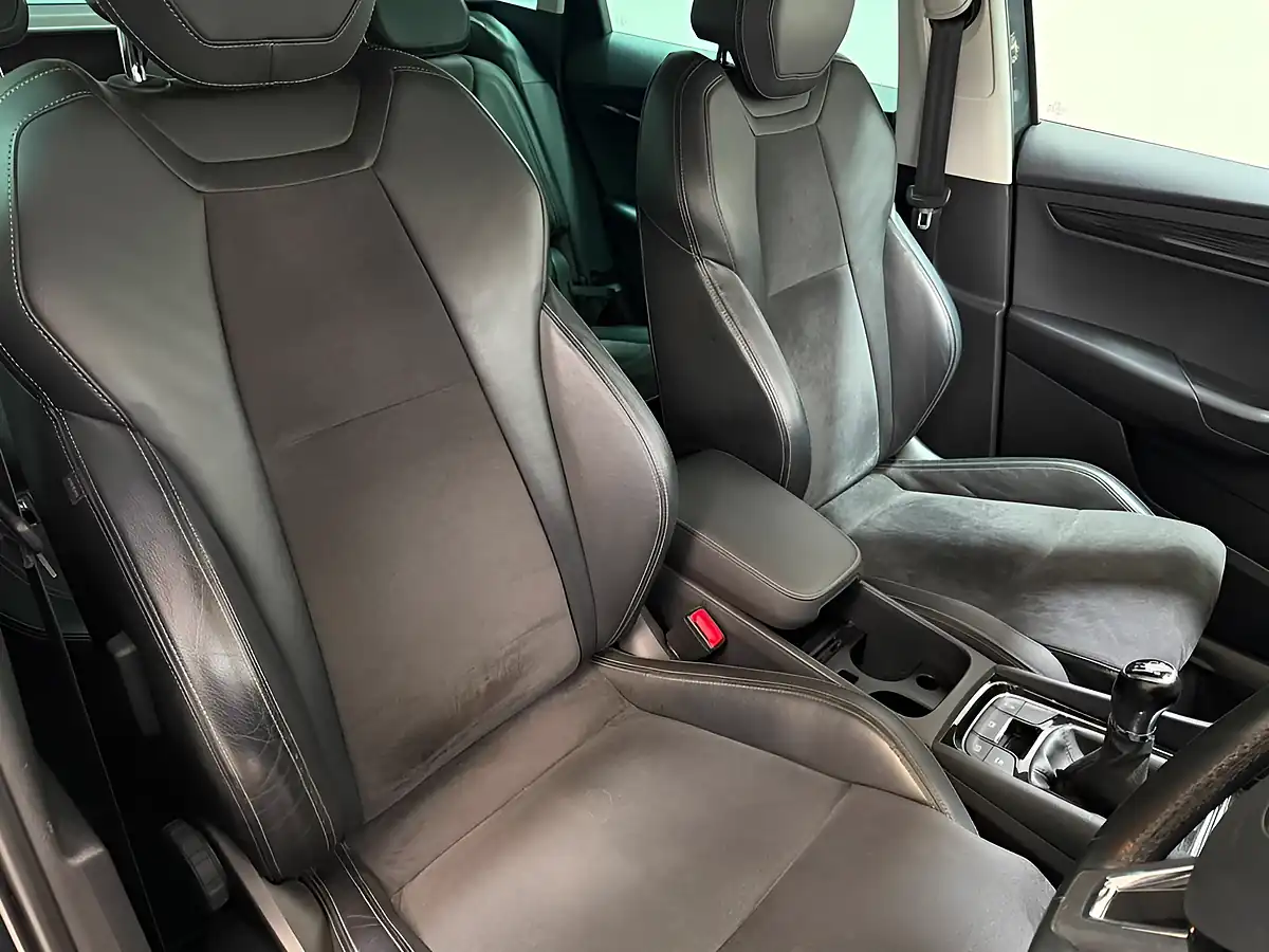 Used 2018 Skoda Karoq Se L Grey - Interior and Exterior details 14