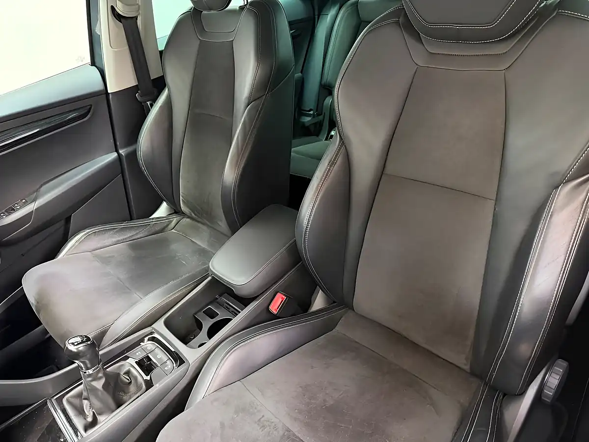 Used 2018 Skoda Karoq Se L Grey - Interior and Exterior details 16