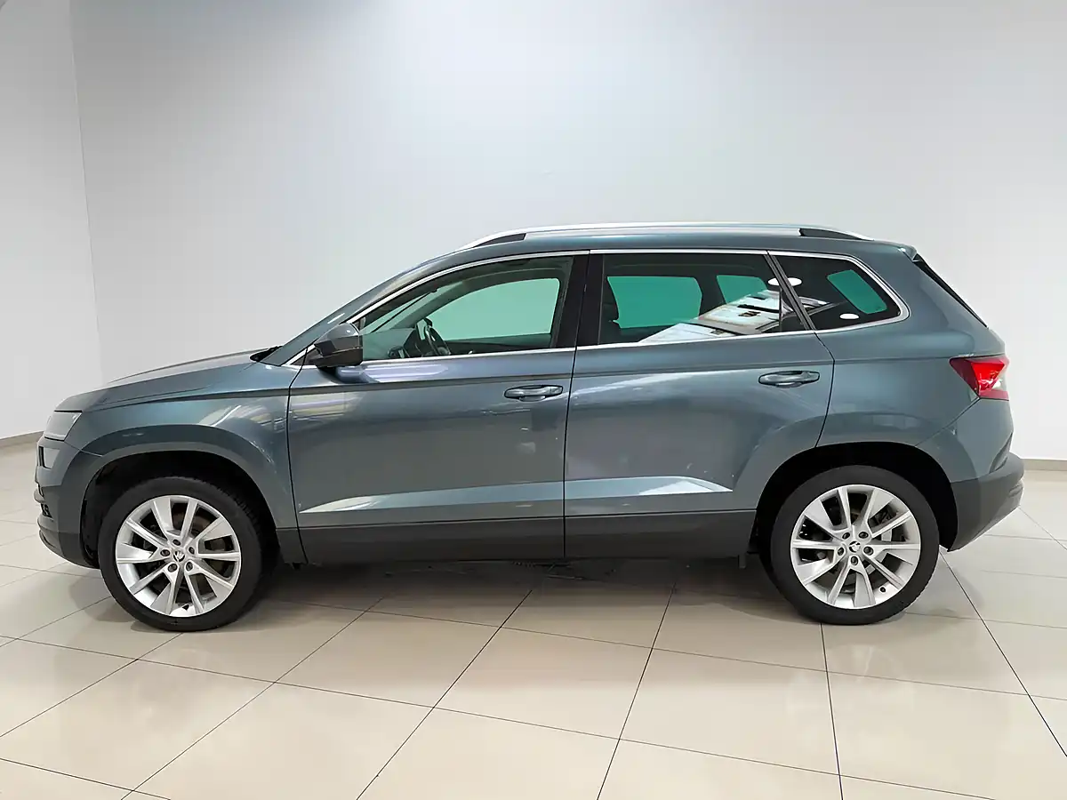 Used 2018 Skoda Karoq Se L Grey - Interior and Exterior details 5