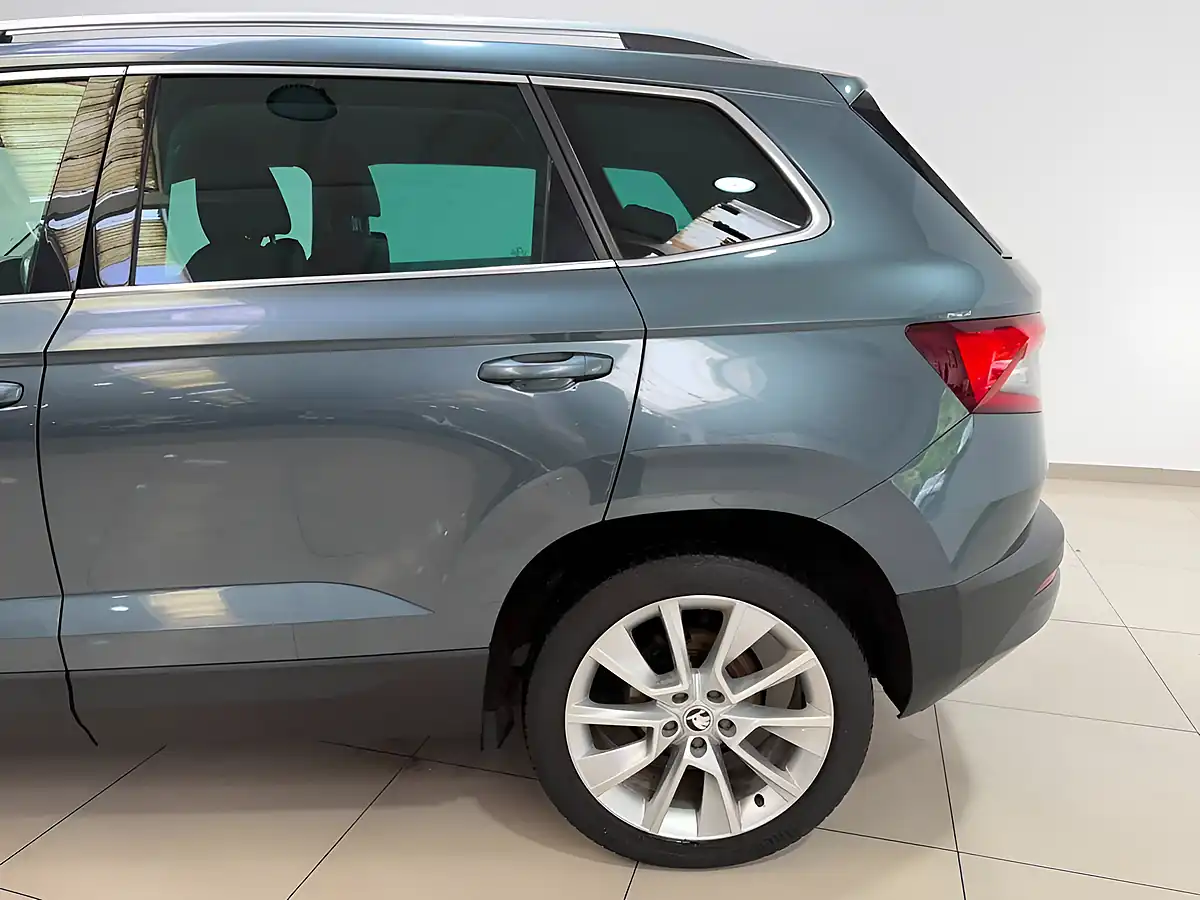 Used 2018 Skoda Karoq Se L Grey - Interior and Exterior details 6