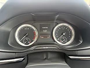 Used 2018 Skoda Karoq Se L Grey - Interior and Exterior details 14