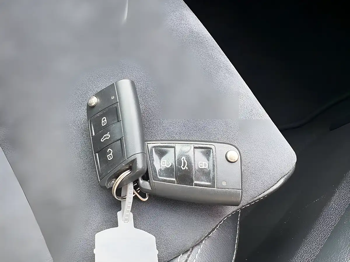 Used 2018 Skoda Karoq Se L Grey - Interior and Exterior details 20
