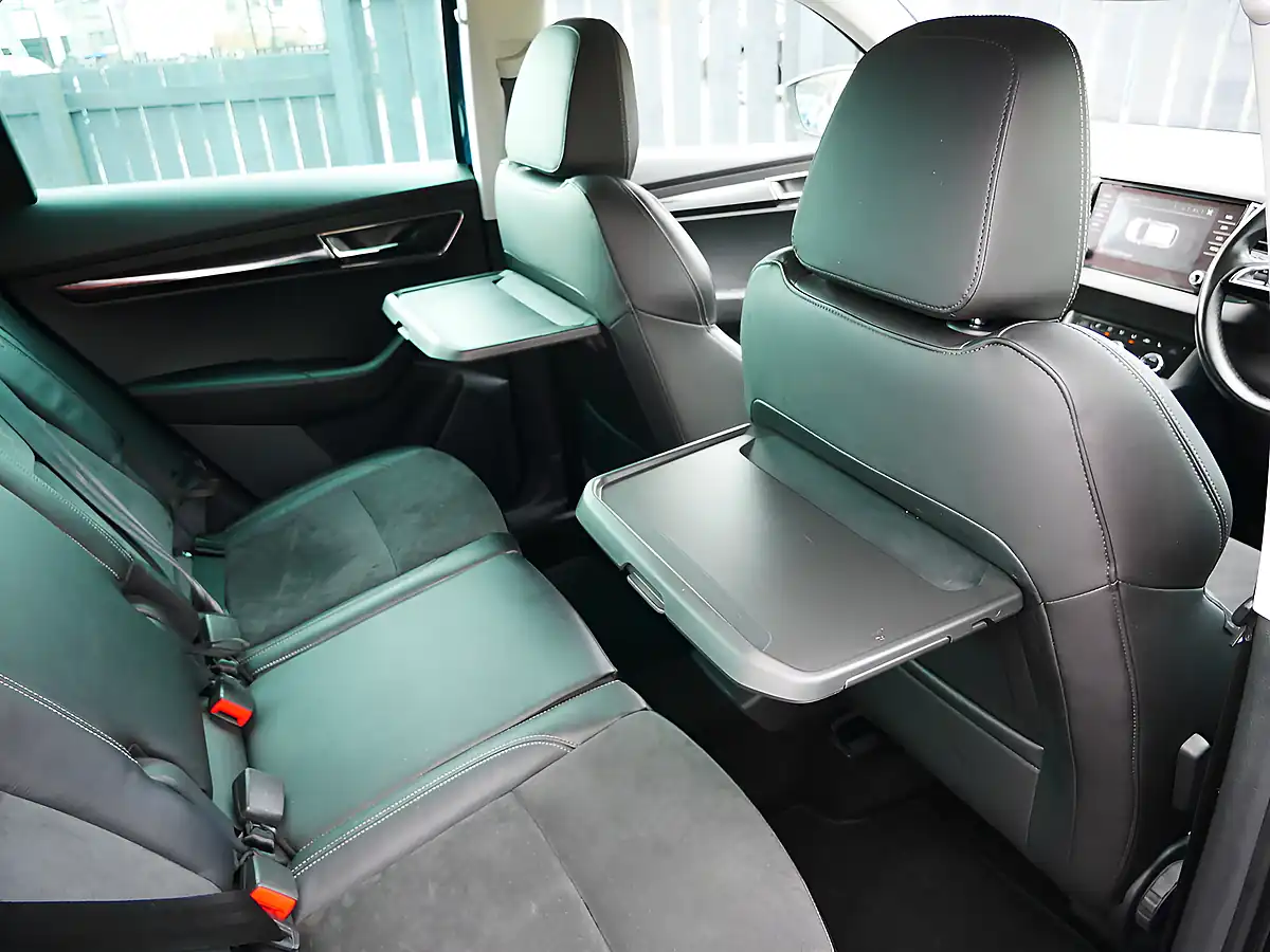 Used 2018 Skoda Karoq Se L Petrol Blue Metallic - Interior and Exterior details 12
