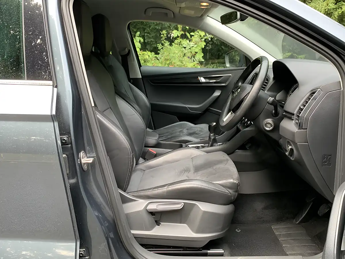Used 2018 Skoda Karoq Se L Quartz Grey Metallic - Interior and Exterior details 12