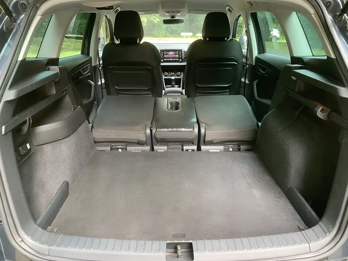 Used 2018 Skoda Karoq Se L Quartz Grey Metallic - Interior and Exterior details 14