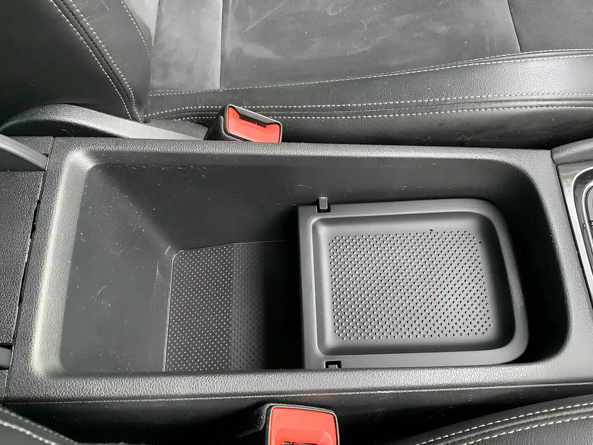 Used 2018 Skoda Karoq Se L Quartz Grey Metallic - Interior and Exterior details 20