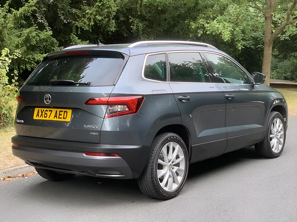 Used 2018 Skoda Karoq Se L Quartz Grey Metallic - Interior and Exterior details 3