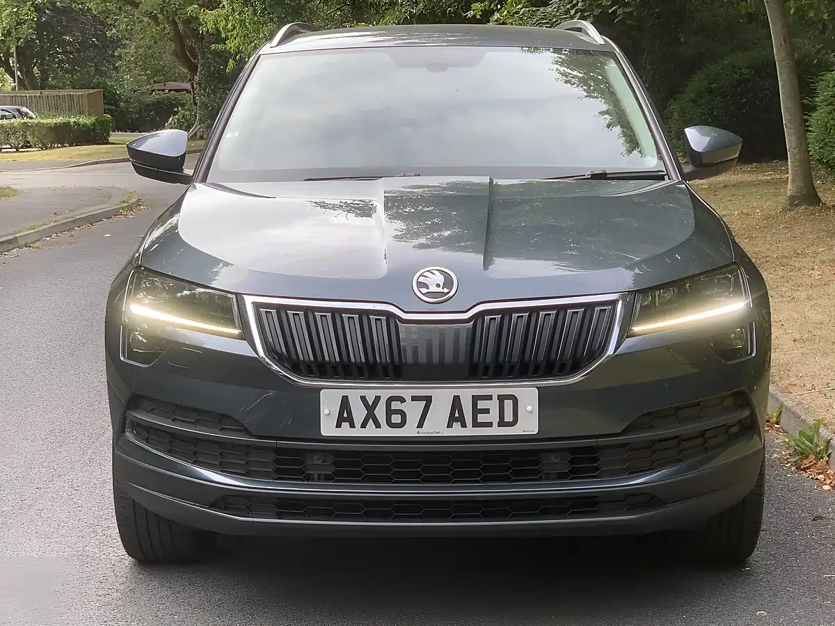 Used 2018 Skoda Karoq Se L Quartz Grey Metallic - Interior and Exterior details 8