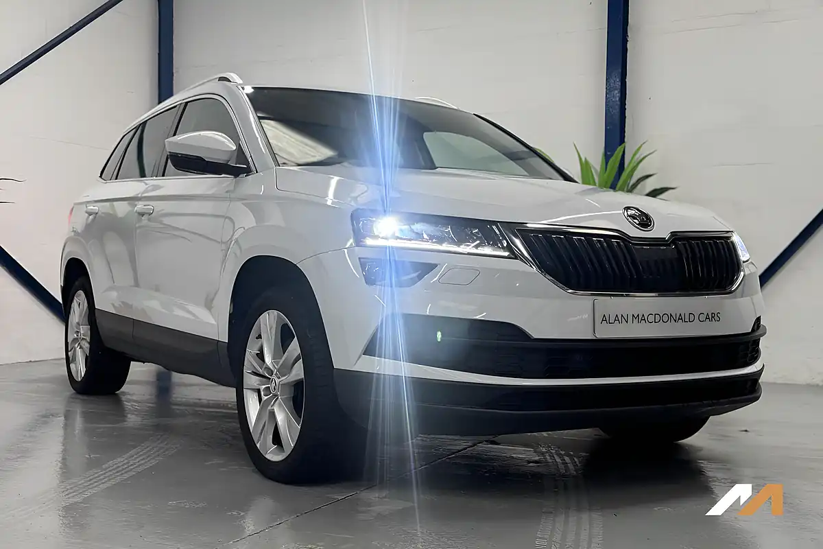 Used 2018 Skoda Karoq Se L White - Interior and Exterior details 10