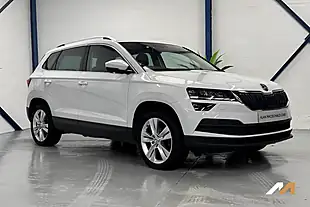 Used 2018 Skoda Karoq Se L White - Interior and Exterior details 11