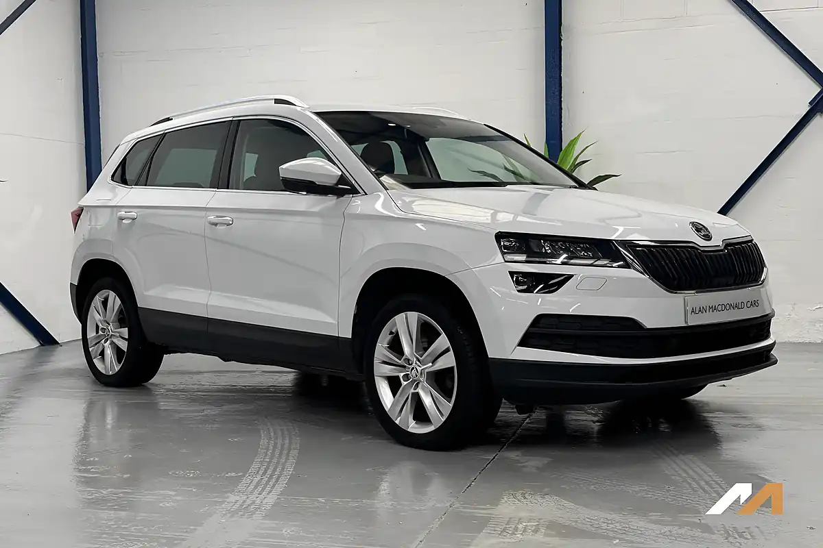 Used 2018 Skoda Karoq Se L White - Interior and Exterior details 11