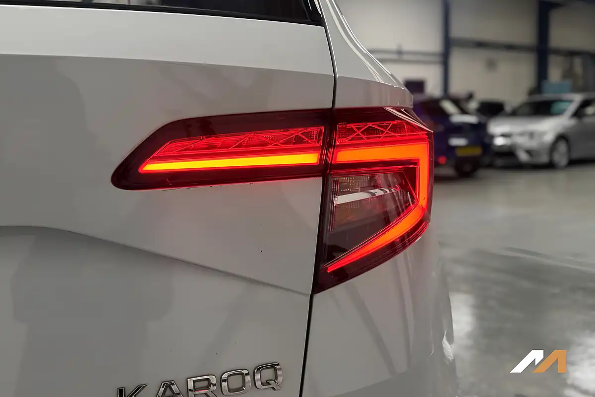Used 2018 Skoda Karoq Se L White - Interior and Exterior details 15