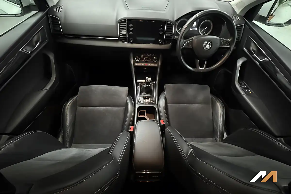Used 2018 Skoda Karoq Se L White - Interior and Exterior details 16