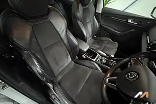 Used 2018 Skoda Karoq Se L White - Interior and Exterior details 17