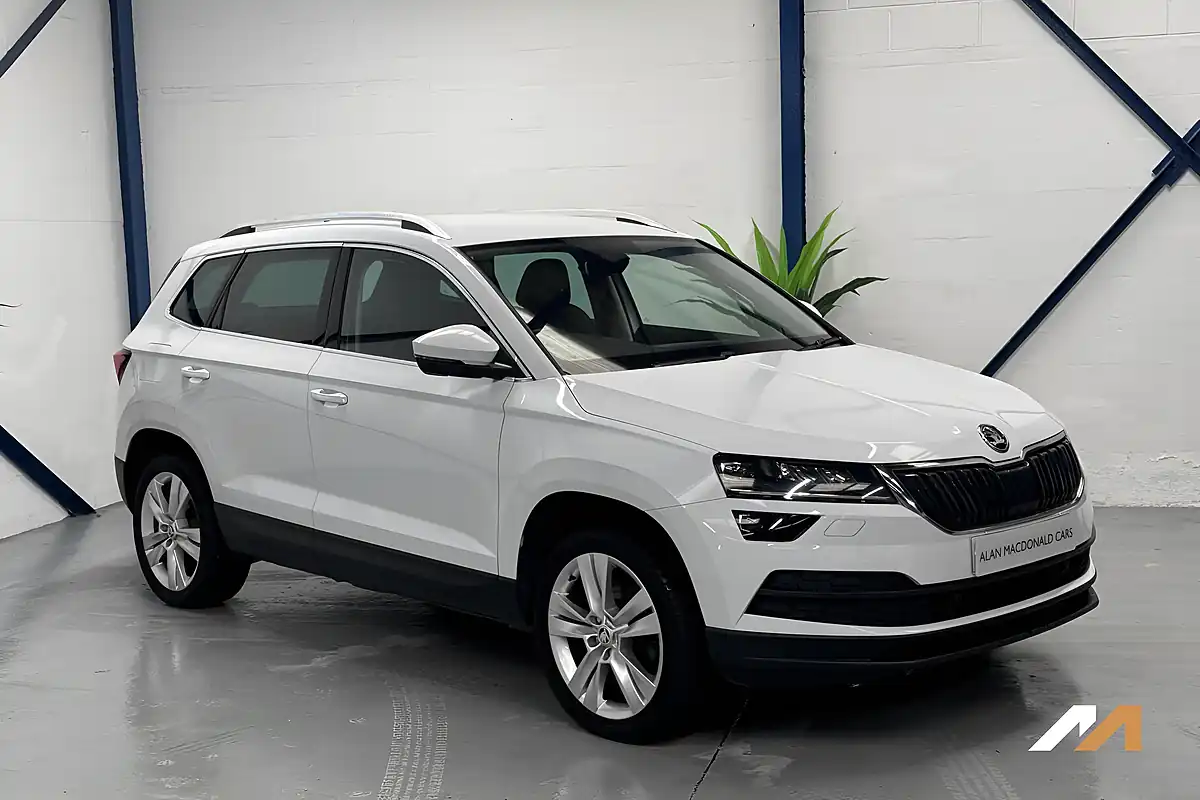 Used 2018 Skoda Karoq Se L White - Interior and Exterior details 7