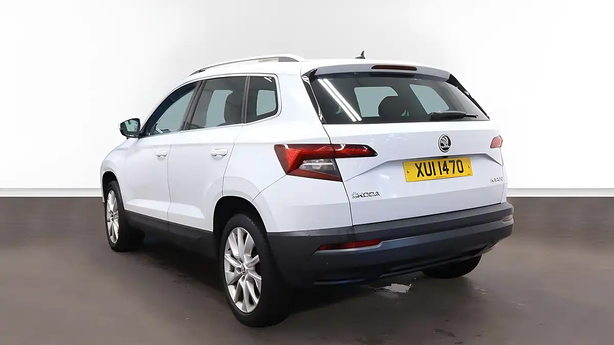 Used 2018 Skoda Karoq Se L White - Interior and Exterior details 3