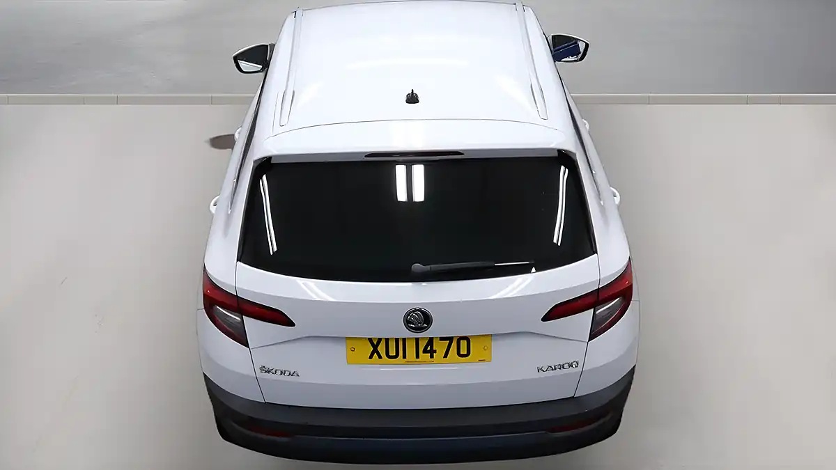 Used 2018 Skoda Karoq Se L White - Interior and Exterior details 8