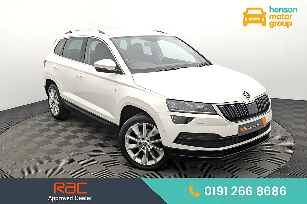 Used 2018 Skoda Karoq Se L White - Front View