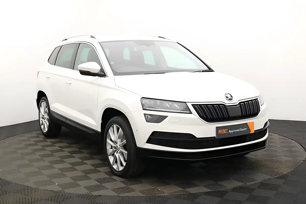 Used 2018 Skoda Karoq Se L White - Interior and Exterior details 8