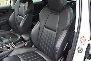 Used 2018 Skoda Karoq Se L White - Interior and Exterior details 18