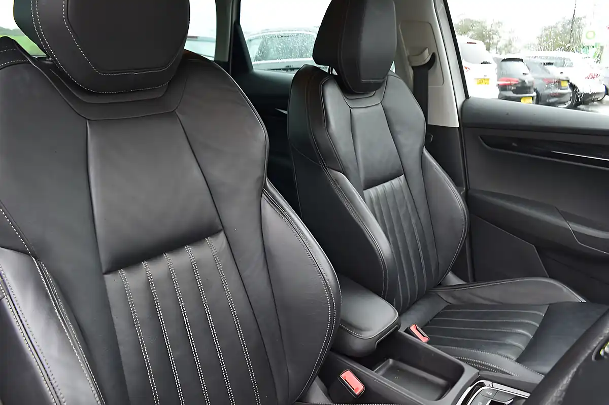 Used 2018 Skoda Karoq Se L White - Interior and Exterior details 20