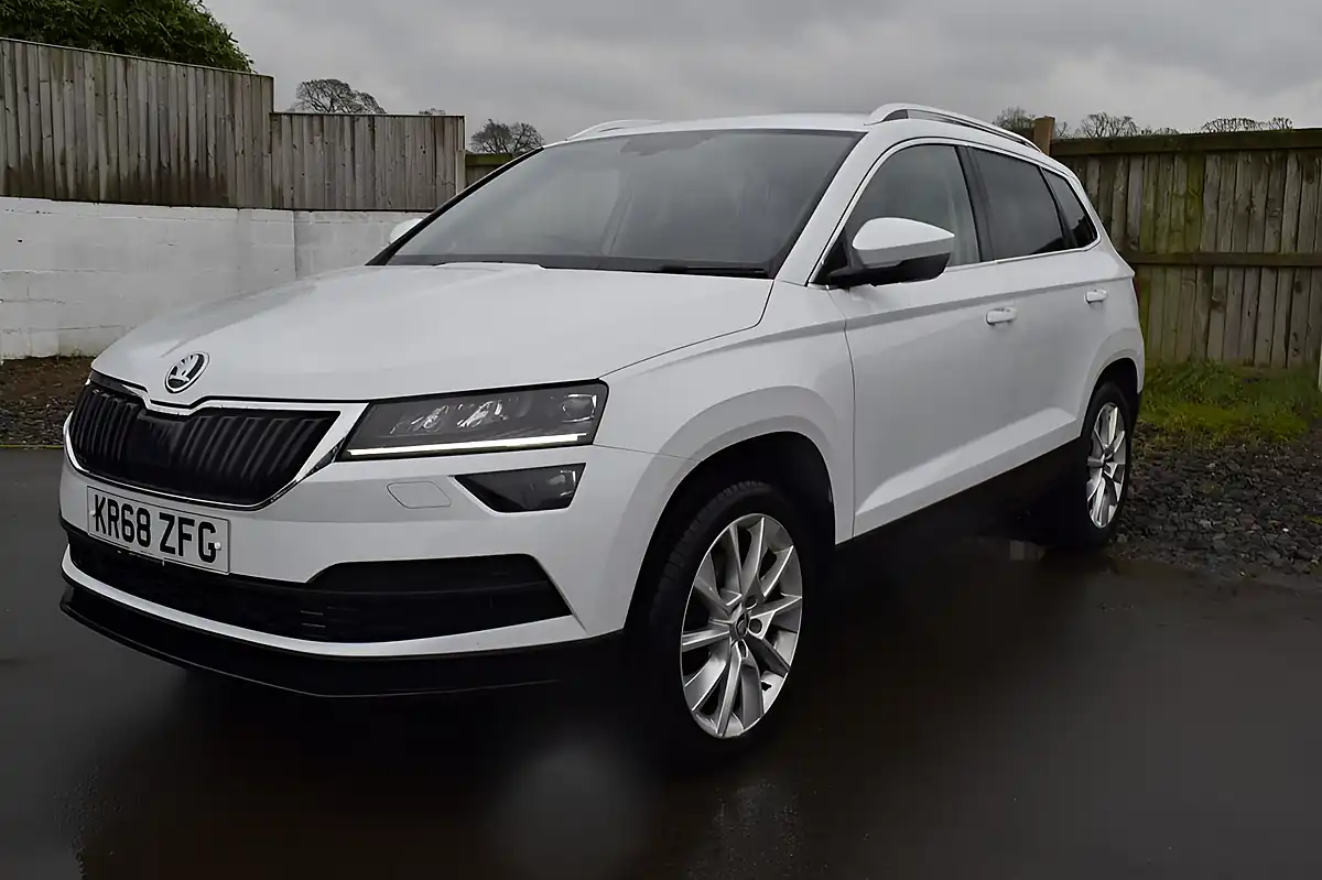 Used 2018 Skoda Karoq Se L White - Interior and Exterior details 3