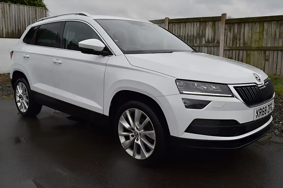 Used 2018 Skoda Karoq Se L White - Interior and Exterior details 4