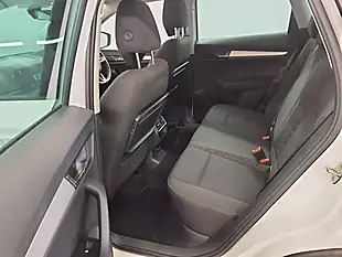 Used 2018 Skoda Karoq Se Technology White - Interior and Exterior details 10